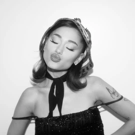 Ariana Grande profile image