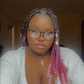 Shantell Hills profile image