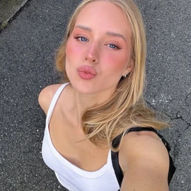 Caroline profile image