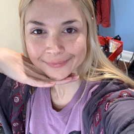Alex Mary profile image