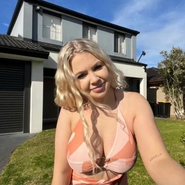 Laura Hannah profile image