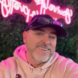 Alex grease profile image