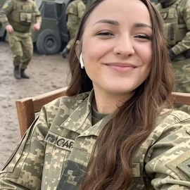 policia latina Laura profile image