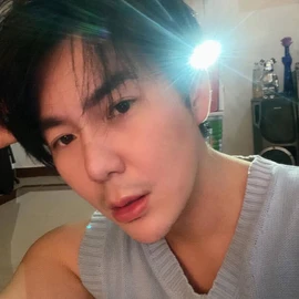 Yi lee hong profile image