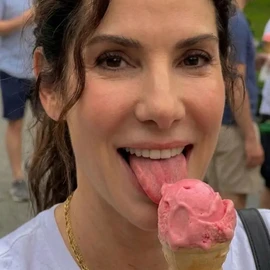 Sandra Bullock profile image