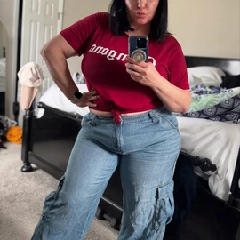 Olivia James profile image