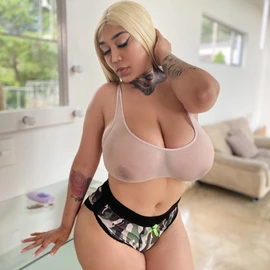 AMORA LUV profile image