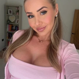 Toni Victoria profile image