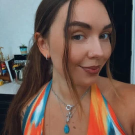 Loura Rson profile image