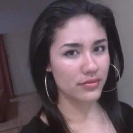 Hollie profile image