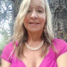 Marry Berned profile image