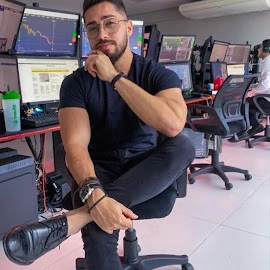 Davis adam CEO profile image
