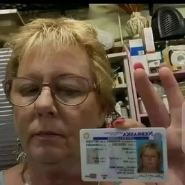 I'm Julie leach profile image