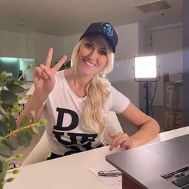 Evan Becky profile image
