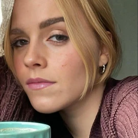 Emma watsooe profile image
