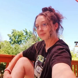 Emma baks profile image