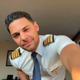 pilot Johnnie yiannis profile image