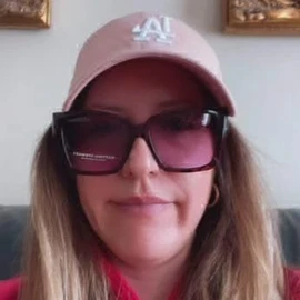 Charlotte Fernando profile image