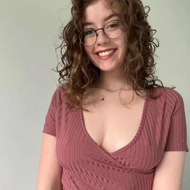 Ambella Rose profile image