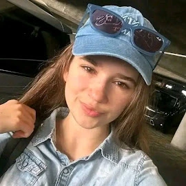 Karolina protsenko profile image