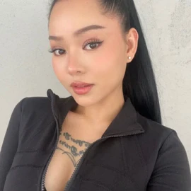 Sarah Leo profile image