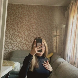 Daisy Elina profile image