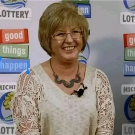 Julie L powerball profile image
