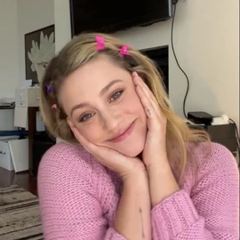 Lili reinhart profile image