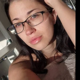 Charlotte Thomas profile image