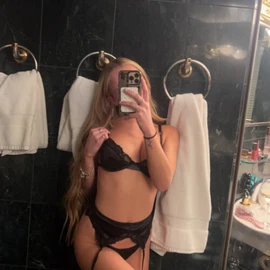 Justina mark profile image