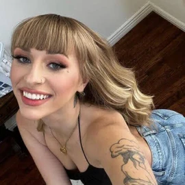 Angel Young profile image