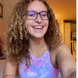 Flora Damil profile image