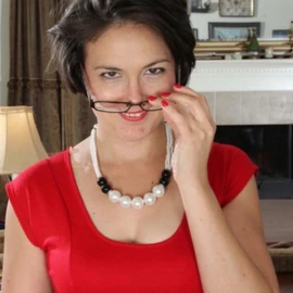 Brenda Harries profile image