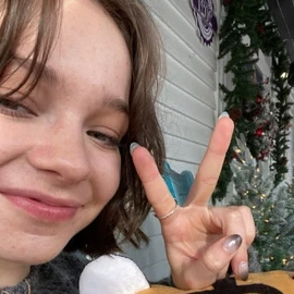 Emma myers profile image
