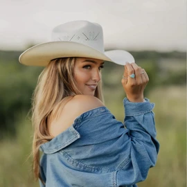 Whitney Robbins profile image