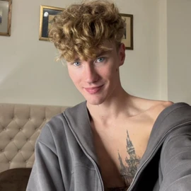 Swoopy Boy profile image