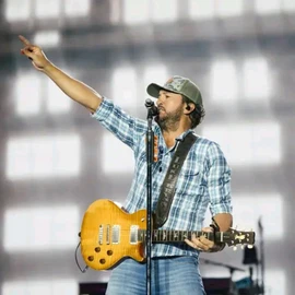 Luke Bryan profile image