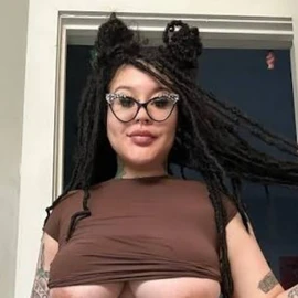 Vicky Loycy profile image