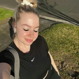 Rose Andrew profile image
