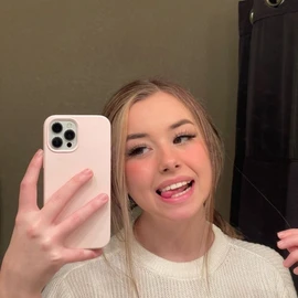 Sandra Derrick profile image