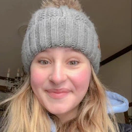 Anna Rose profile image