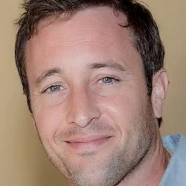 Alex O'Loughlin profile image