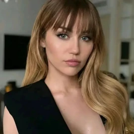 Miley Cyrus🇺🇲🥰 profile image
