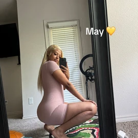 jenny liv profile image