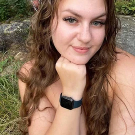 Anna Ella profile image