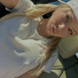 Deniz Isabella profile image