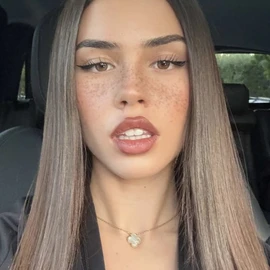 leah Halton profile image
