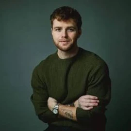 Alex Warren profile image