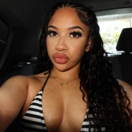 Stewart Molly profile image