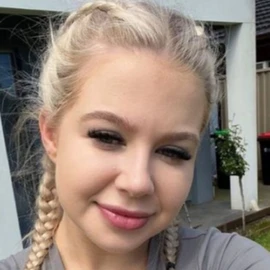Bella roben profile image